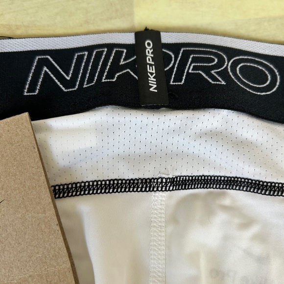 Nike Pro Dri Fit Tights - Picture 8 of 8